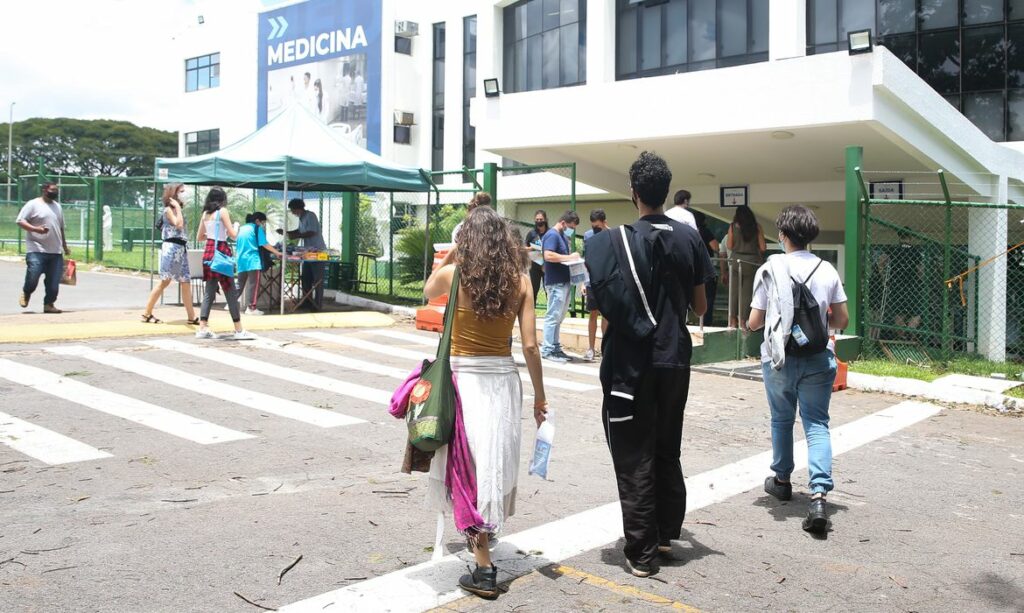 Inscrições para o Prouni 2025 começam nesta sexta-feira