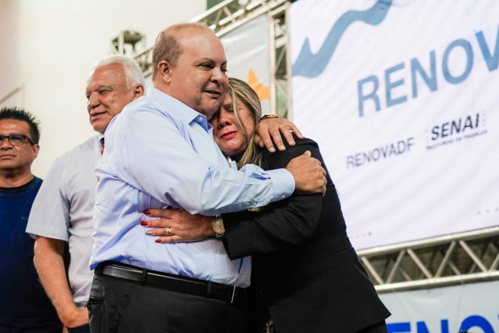 Governador Ibaneis destaca formatura de mais 1,2 mil alunos no programa RenovaDF