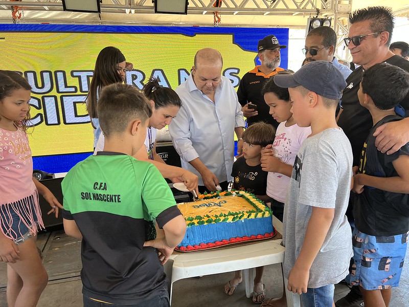 Governador Ibaneis participa do aniversário do Sol Nascente/Pôr do Sol