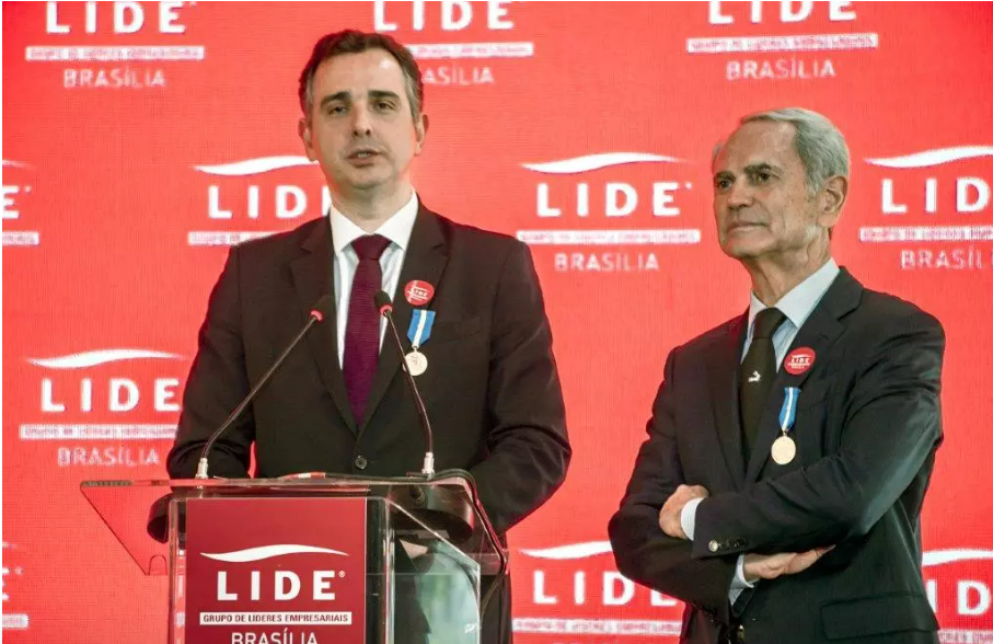 Paulo Octávio enfrenta problemas em sua campanha e pode desistir