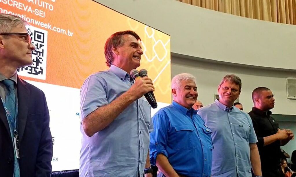 Presidente Bolsonaro defende escolha de ministros por critérios técnicos