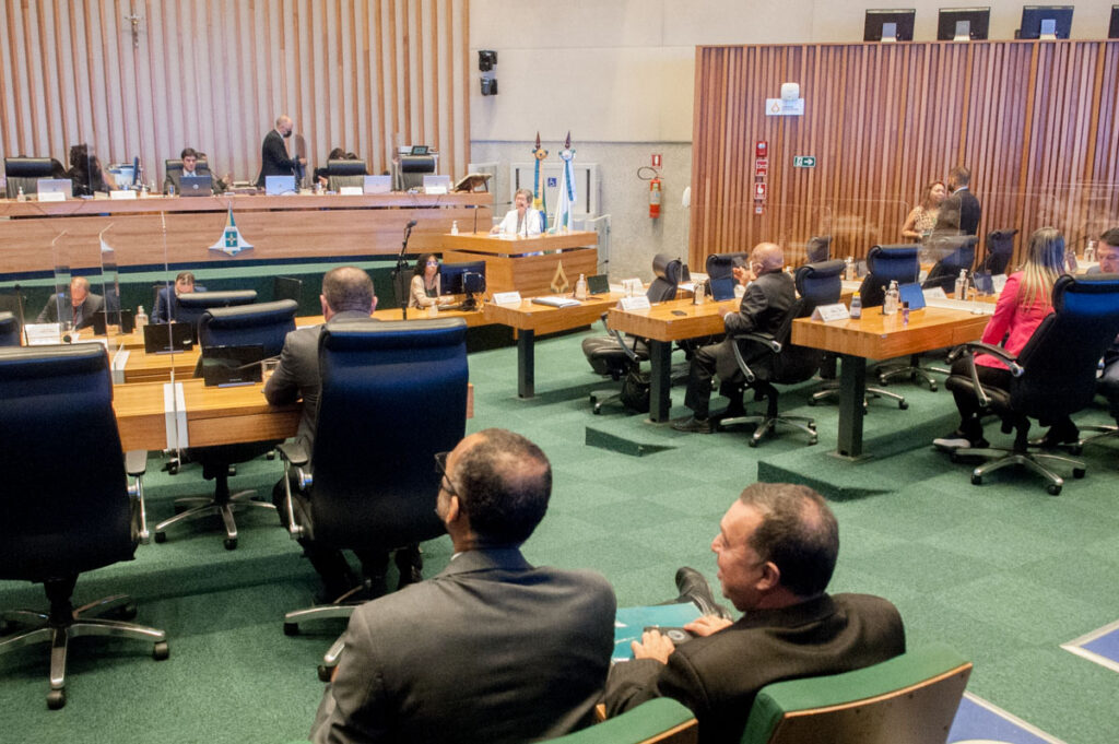 Governador Ibaneis sanciona 160 emendas de parlamentares apresentadas à LDO
