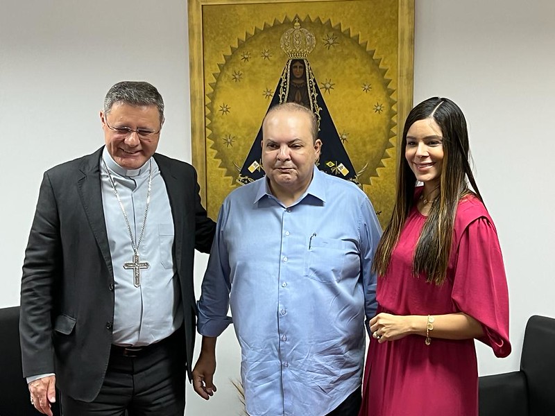 Eleições 2022 | Ibaneis visita o arcebispo de Brasília, cardeal Dom Paulo Cezar