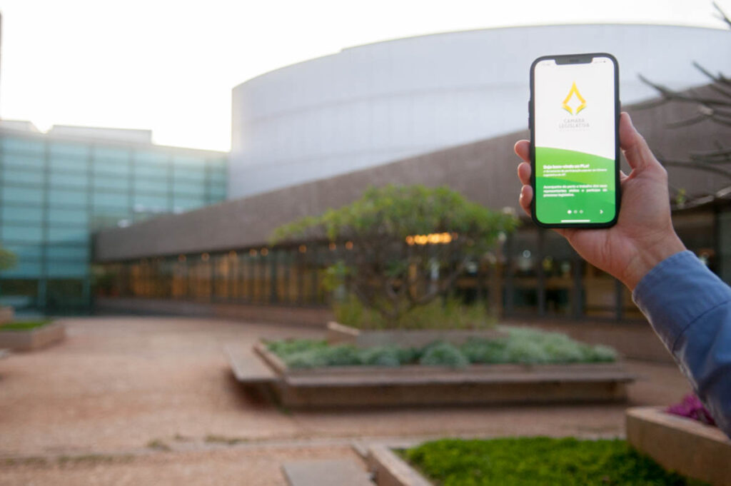Aplicativo CLDF Online é apresentado em Seminário Ibero-americano de soluções inovadoras