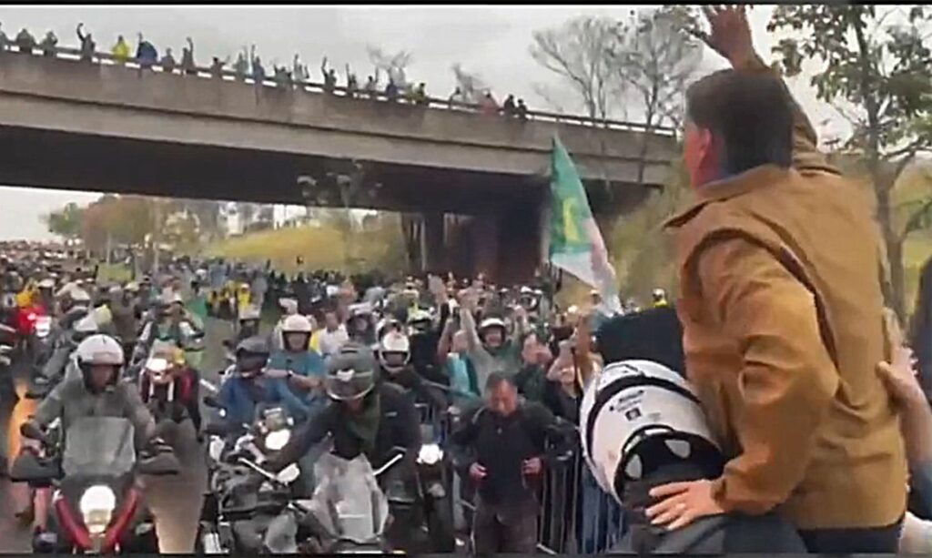 Presidente Bolsonaro diz que vai garantir propriedade de terras a assentados