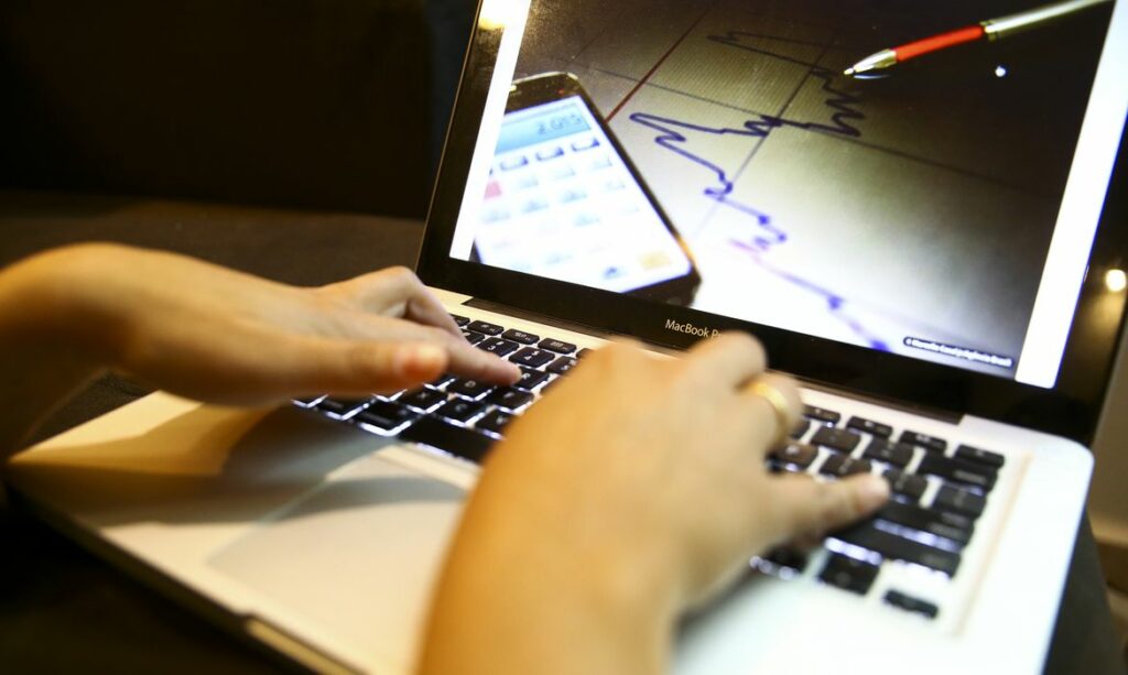 SES-DF recebe 539 computadores para modernizar rede de saúde