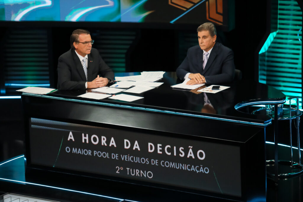 ELEIÇÕES 2022 | Bolsonaro diz que dará aumento real do salário mínimo em 2023