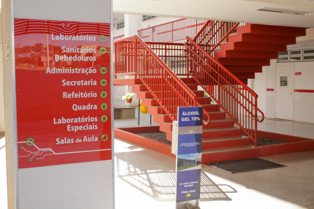 Escolas técnicas do DF atendem a mais de 13 mil estudantes