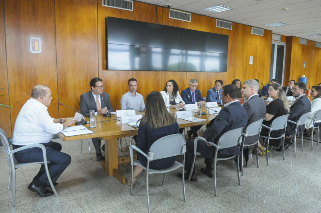 Agora é lei: advocacia dativa passa a ser remunerada no Distrito Federal
