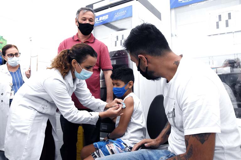 Vacinação contra pólio, tétano, sarampo e covid-19 neste sábado no Distrito Federal