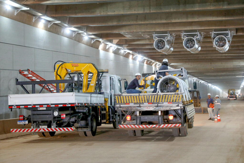 Ventiladores do Túnel de Taguatinga começam a ser instalados