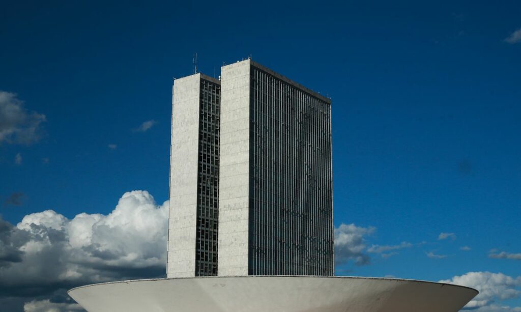 Câmara dos Deputados aprova projeto que torna hediondo crime sexual contra crianças