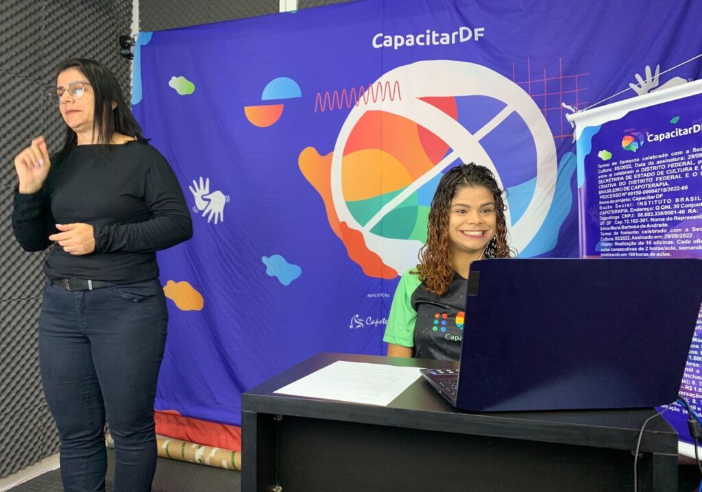 Inscrições abertas para oficinas de Libras e Braille
