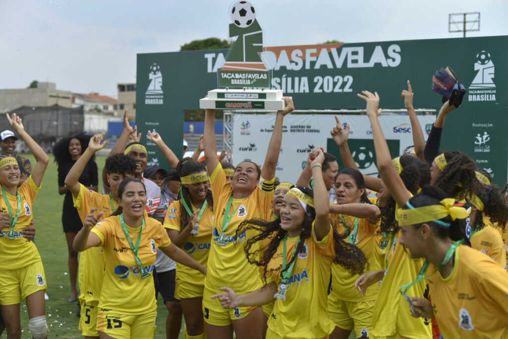Seleções do Distrito Federal seguem para a disputa da Taça das Favelas em SP