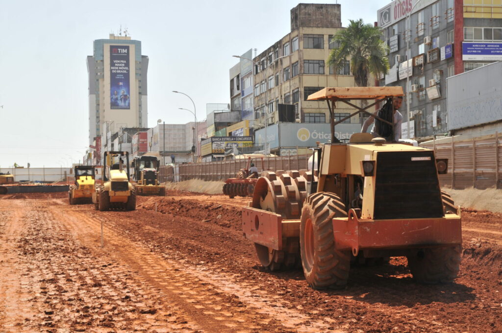 Faltam 3 mil m² para concluir terraplanagem no boulevard do Túnel de Taguatinga