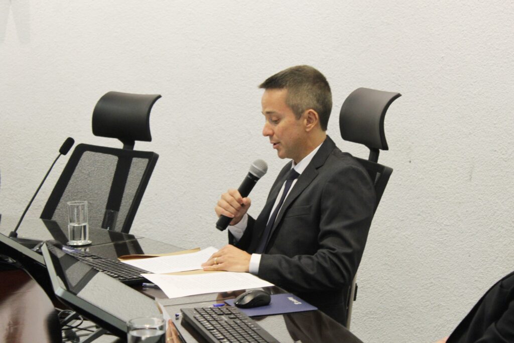 Novo conselheiro substituto é empossado no Tribunal de Contas do DF