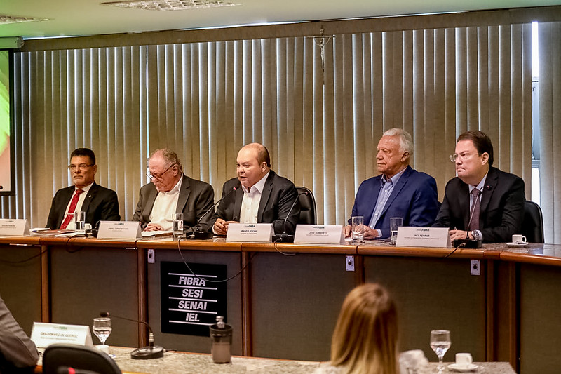 Governador Ibaneis estuda criar agência de investimentos para alavancar indústria