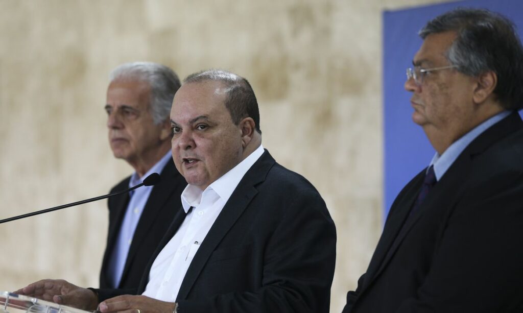 Opinião | Ibaneis foi tão enganado quanto Dino, sobre eventos violentos de Brasília