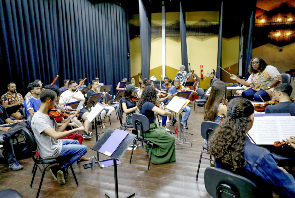 Mais de 3,4 mil pessoas participam de curso de verão da Escola de Música de Brasília