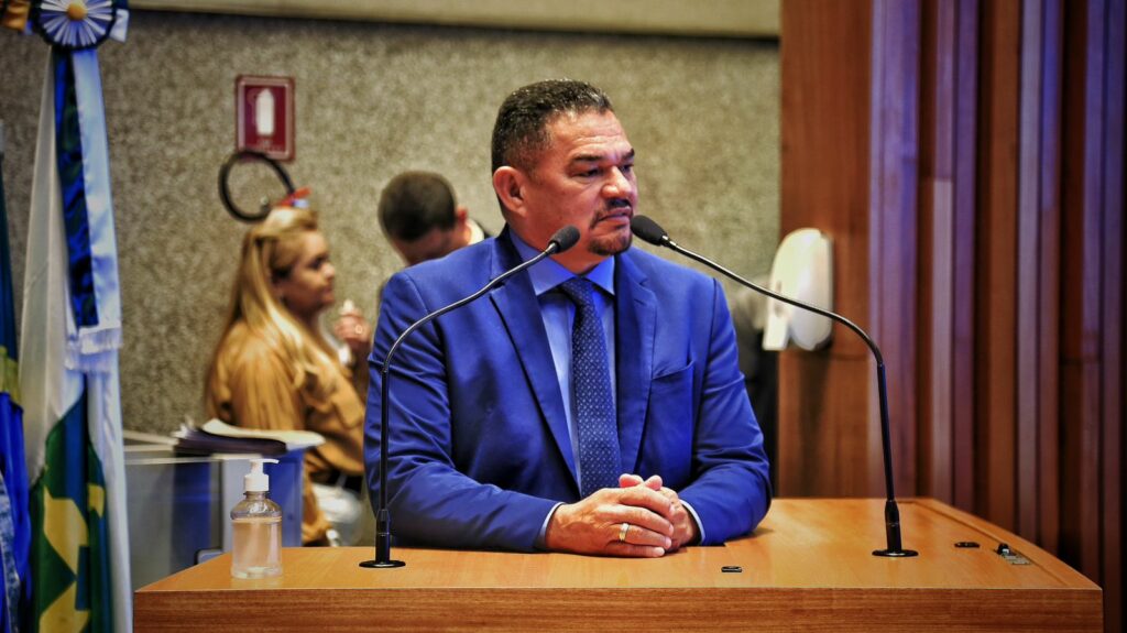 Hermeto esclarece uso de emendas parlamentares para Educação
