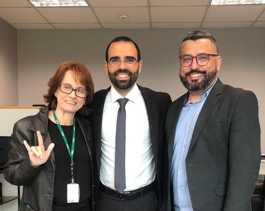 Gabinete do deputado Thiago Manzoni tem a iniciativa de construir sinais-terminológicos