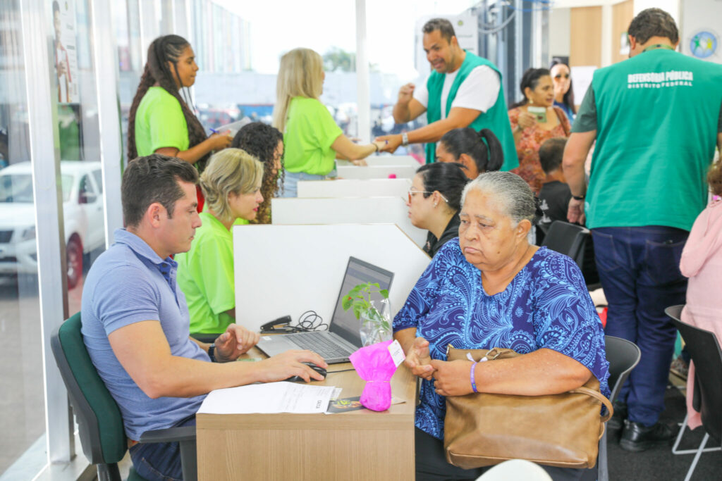 GDF leva ações do Mês da Mulher à Rodoviária do Plano Piloto