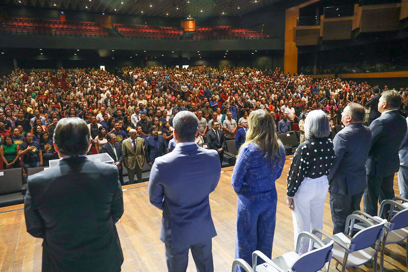 GDF reforça Educação com a contratação de cerca de três mil servidores