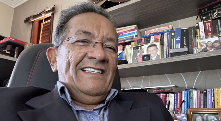 Jornalista Toni Duarte toma posse como Acadêmico da Alach neste sábado