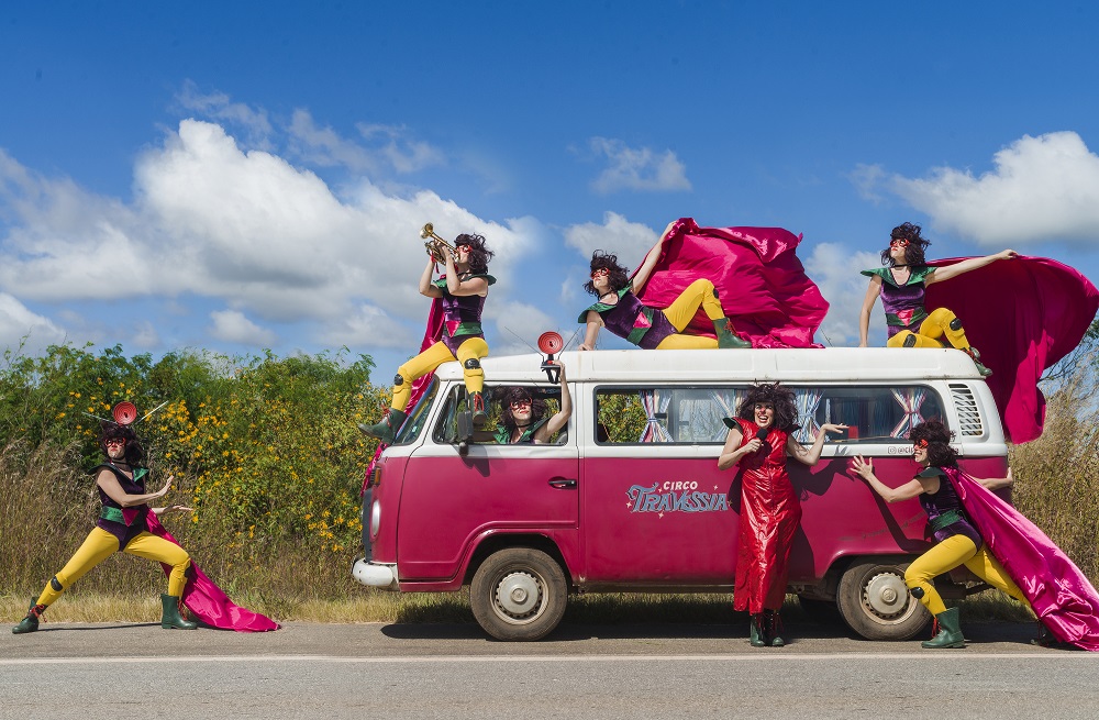 Circo Travessia realiza circulação em comunidades rurais do DF