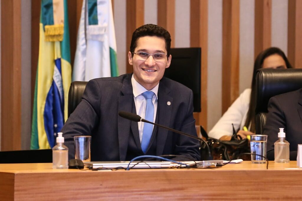 Roriz Neto passa mal e é conduzido ao serviço de saúde da CLDF