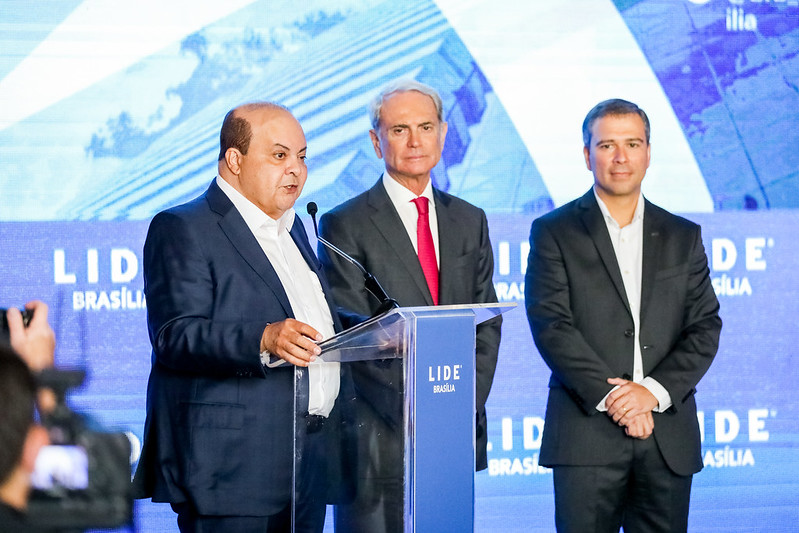Governador Ibaneis destaca importância do FCDF em encontro com empresários