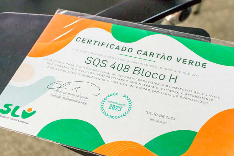 Cartão Verde reconhece condomínios que fazem coleta seletiva correta