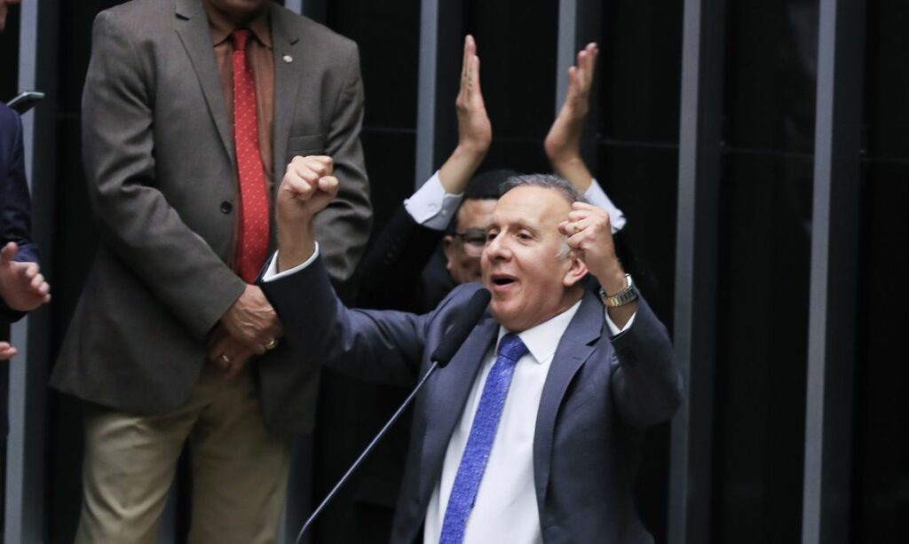 Câmara dos Deputados aprova PEC da reforma tributária
