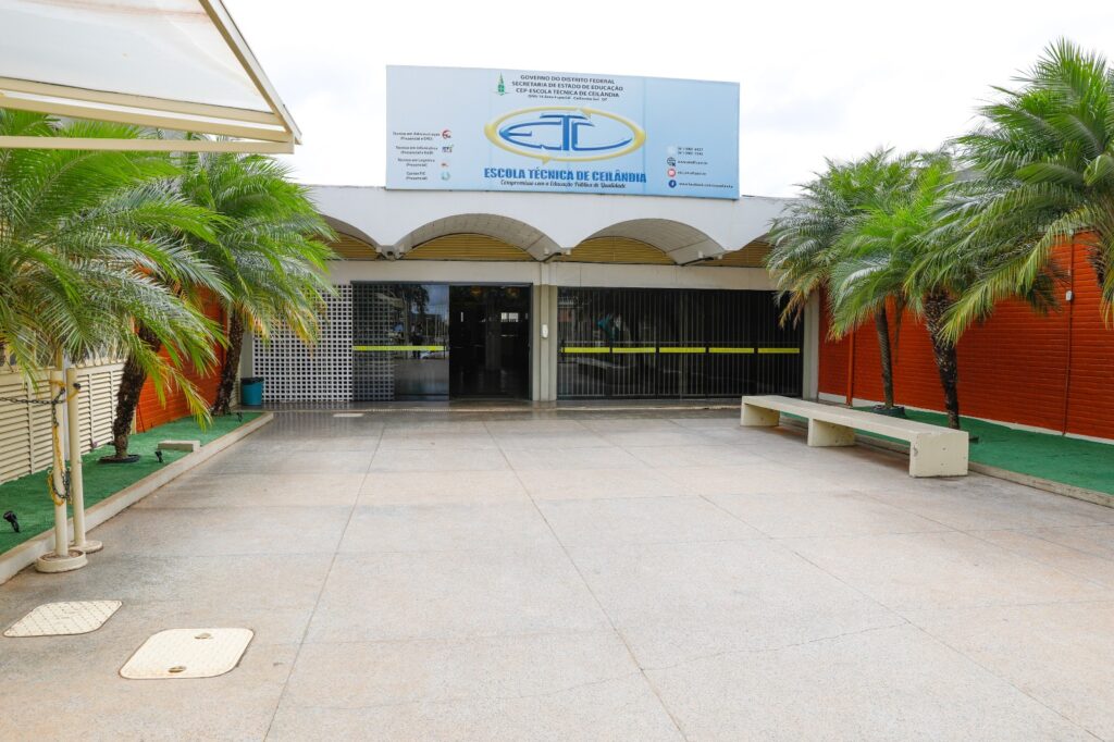 Inscrições para 5,5 mil vagas em escolas técnicas encerram nesta quarta