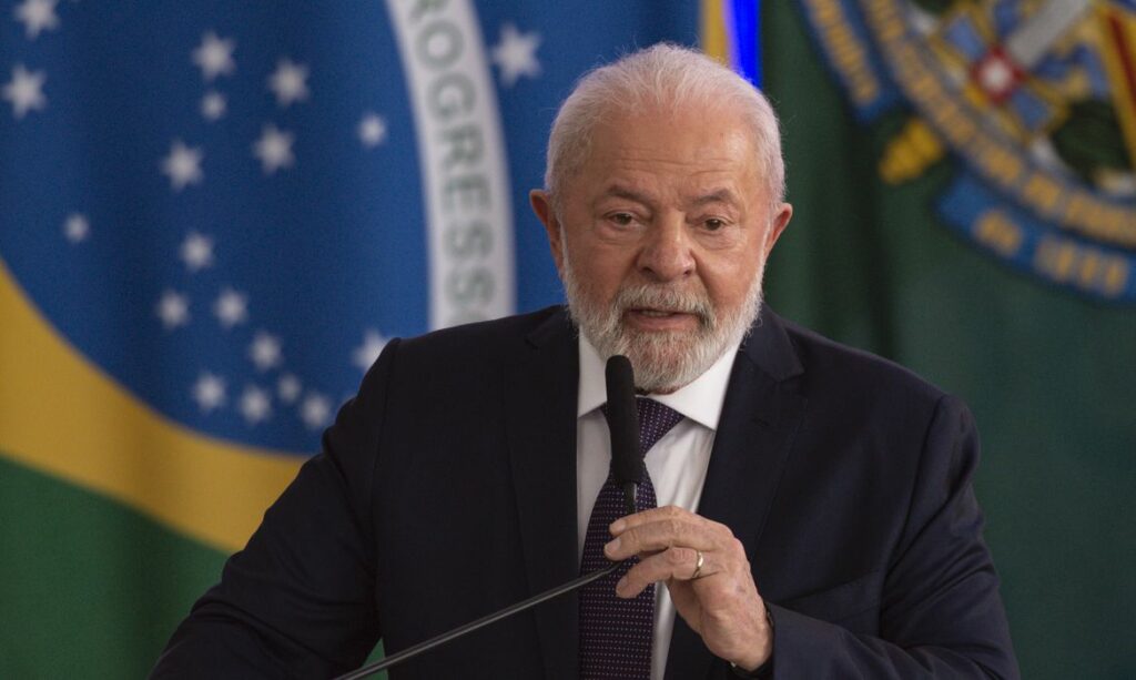 Lula mente mais uma vez ao atribuir déficit ao governo Bolsonaro