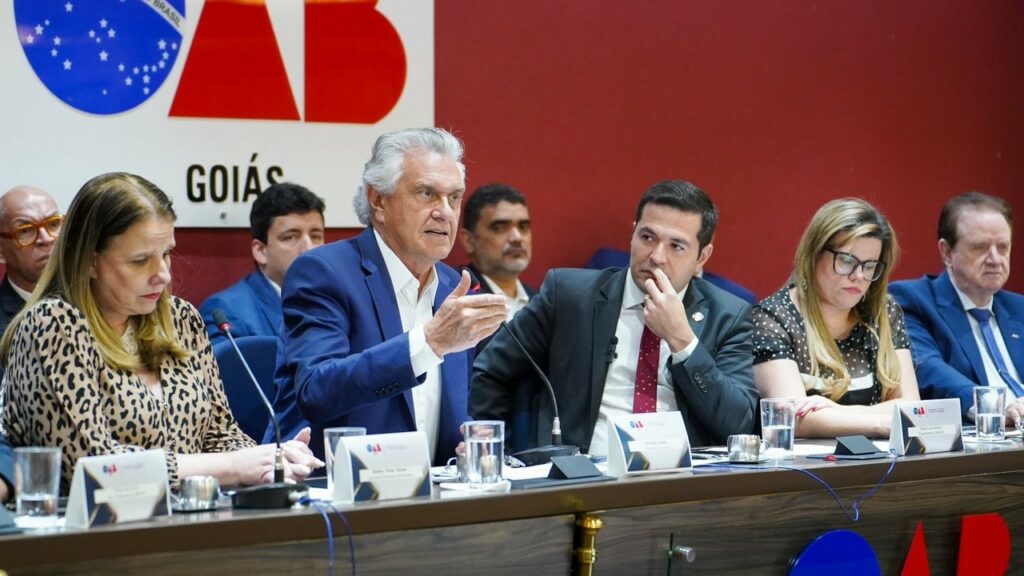 Reunião discute os impactos da reforma tributária em profissões regulamentadas