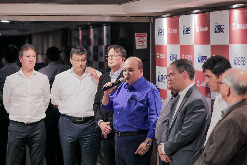 Ibaneis destaca o papel da construção civil no desenvolvimento do DF