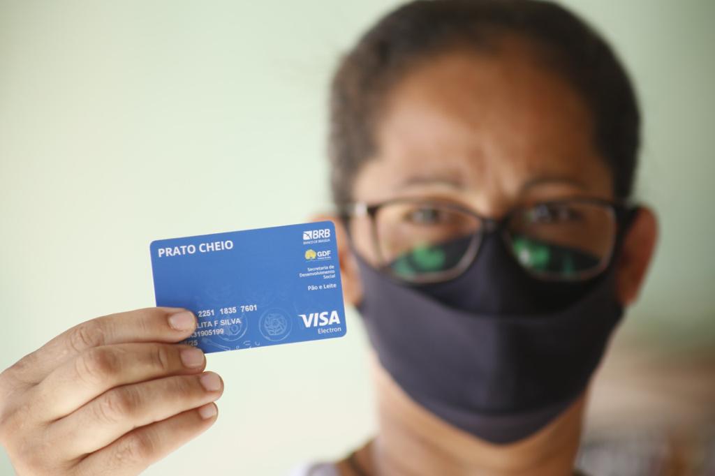 Cerca de 4 mil beneficiários ainda não retiraram o Cartão Prato Cheio