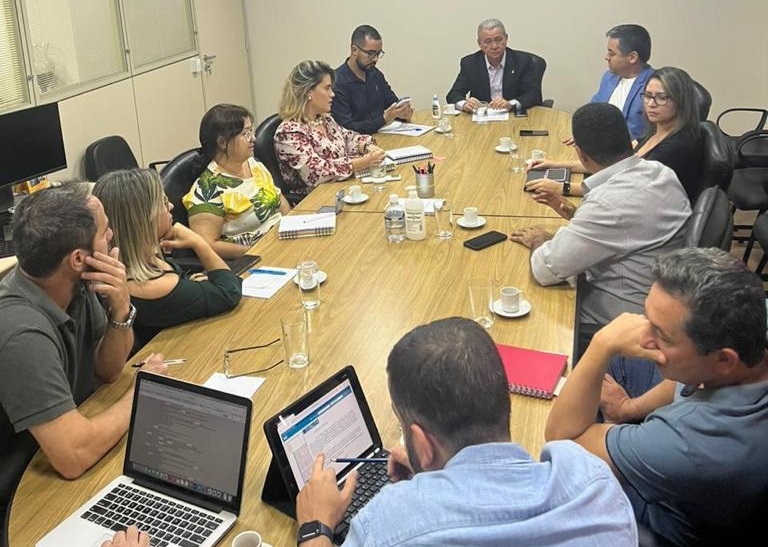 Detran e CEB aceleram implantação do projeto Luz na Faixa
