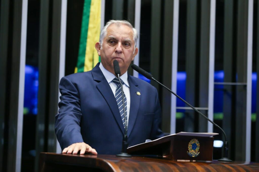 Izalci faz alerta sobre a demora da regulamentação das apostas online