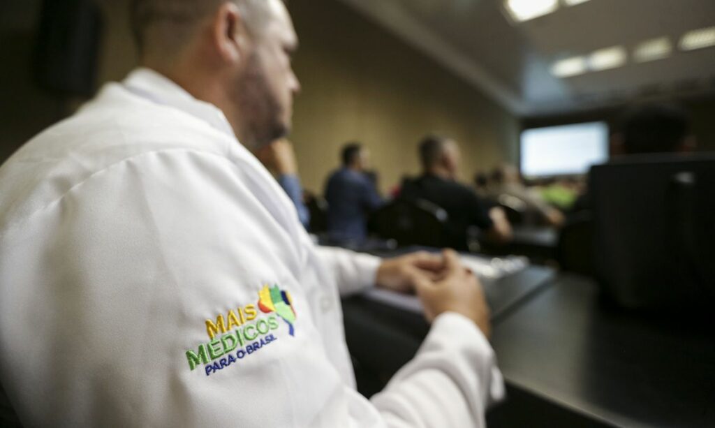MEC estabelece regras para acompanhamento pedagógico no programa Mais Médicos
