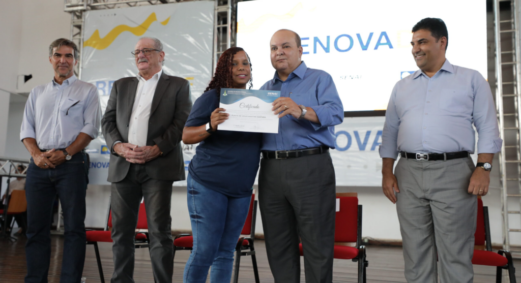Programa RenovaDF forma mais 2 mil alunos e chega a 1,6 mil equipamentos reformados