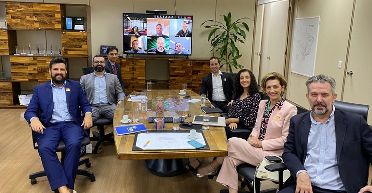 GDF e governo federal estudam conexão 5G na rede pública de ensino