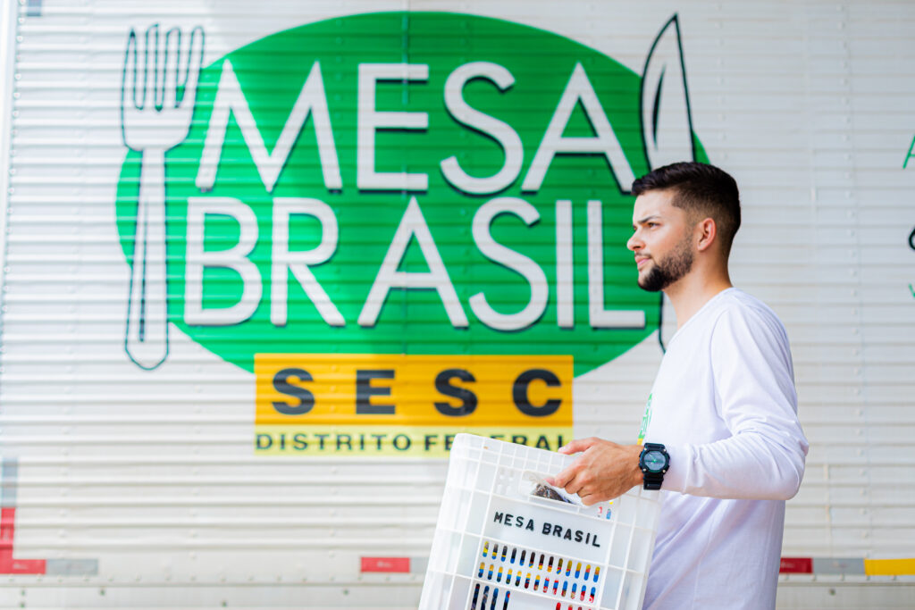 Unidades do Sesc-DF recebem doações para vítimas da tragédia no RS