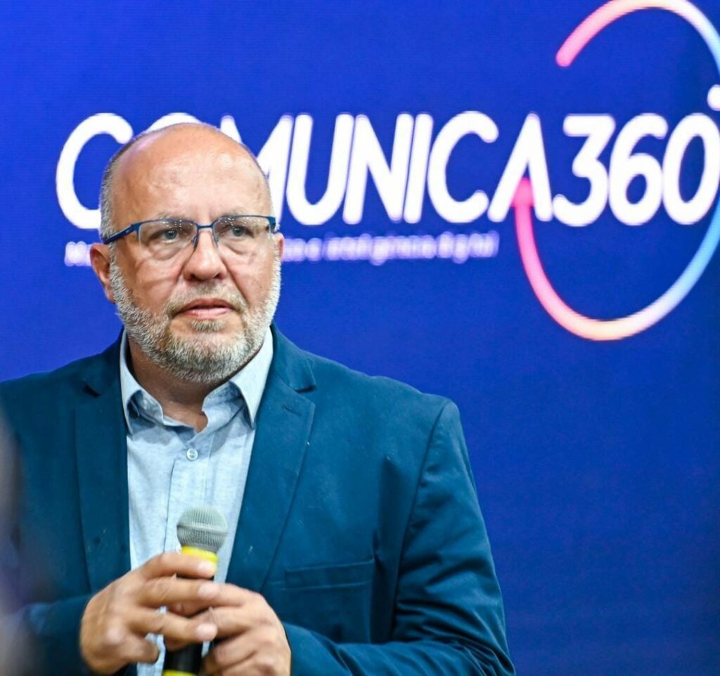 Belo Horizonte sedia o COMPOL: Encontro de especialistas explora a IA na estratégia política