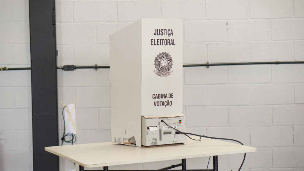 Brasilienses vão às urnas e escolhem 220 conselheiros tutelares neste domingo
