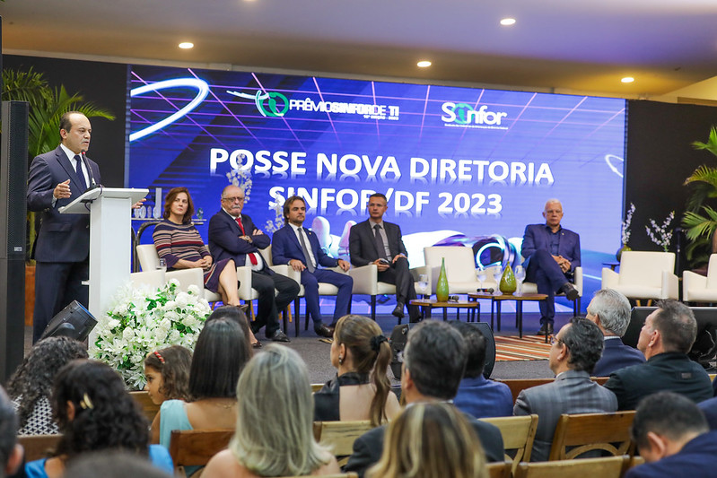 Posse da nova diretoria do Sinfor tem homenagem ao GDF