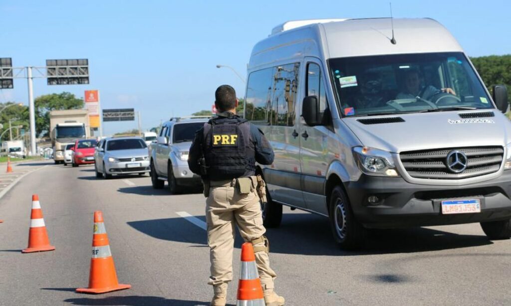 PRF encerra Operação Ano Novo 2024 com redução de acidentes no DF