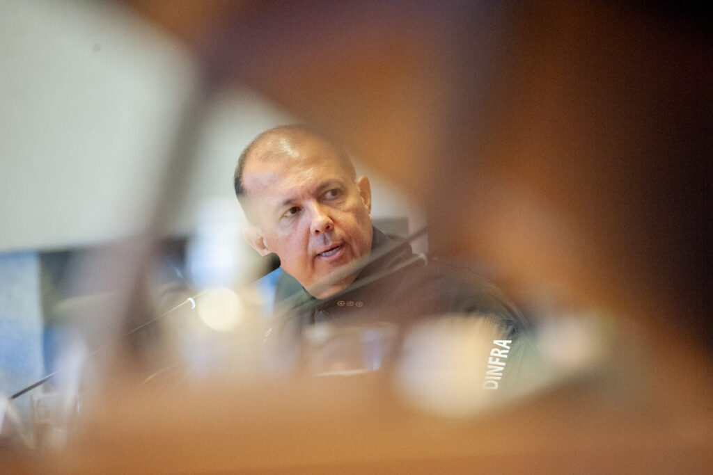 “Houve uma falha nossa que tem que ser estudada”, diz coronel Leitão à CPI