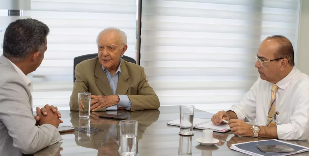 Lançamento do livro “Dr. Pinheiro, O Médico de Brasília” celebra a trajetória de um ícone da saúde pública